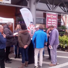 Stand Alfa Mobil mit KVHS Südliche Weinstraße